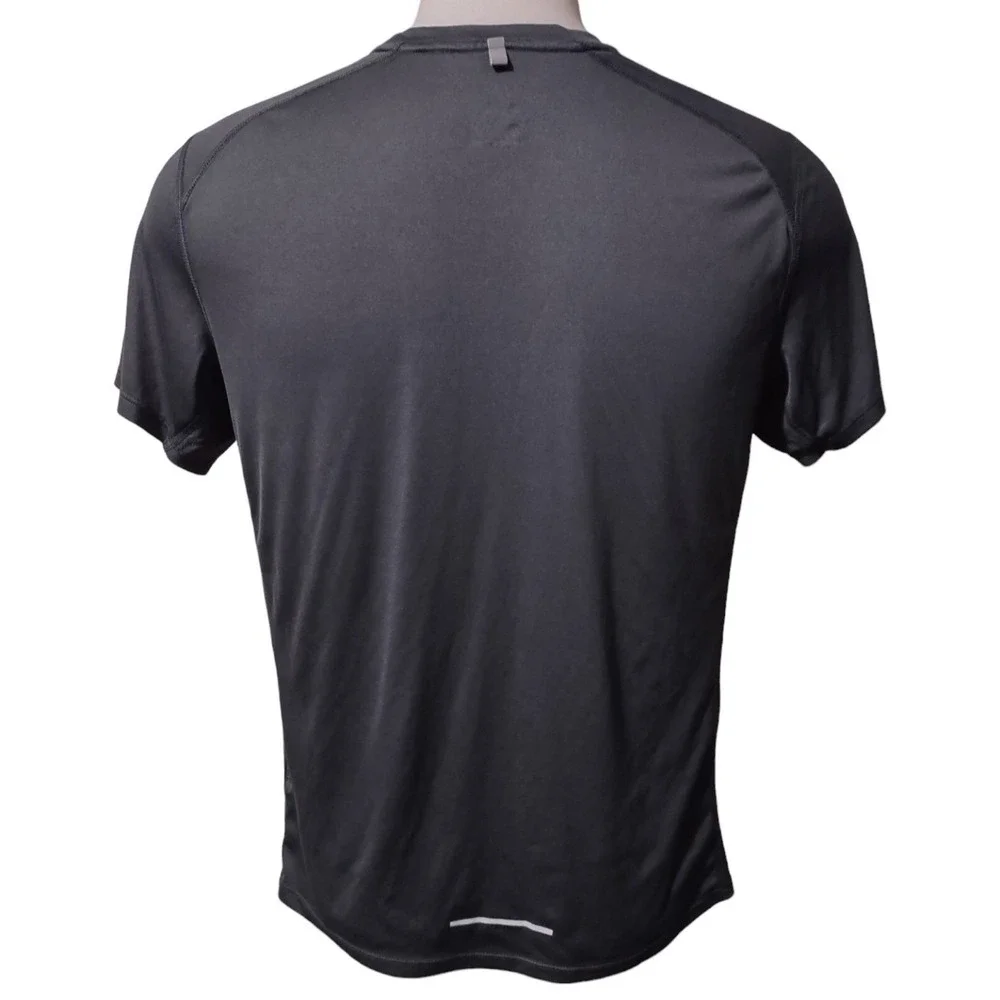 Nike Dri-Fit Shirt Men's Size Medium Logo‎ Nike Running Safety Reflective Strip